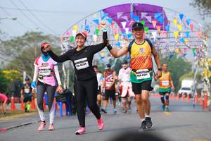 BIB: 46294, 45223, 47345
                            <button type="button" onclick="openModal(9920841)" class="btn btn-primary btn-sm float-right btn-popup" data-toggle="modal" data-target=".modal-high-quality">
                        <i class="fas fa-shopping-cart"></i> Add to Cart
                    </button>
                                            <button type="button" onclick="isThisMe(9920841, true)" class="btn btn-success btn-sm float-right btn-popup btn-isme hidden" data-toggle="tooltip" data-placement="bottom" title="นี่คือรูปของคุณใช่ไหม คลิกที่นี่เพื่อเอาเข้าอัลบั้ม">
                        <i class="fas fa-plus"></i> Add to album
                    </button>
                    <button type="button" onclick="isThisMe(9920841, false)" class="btn btn-warning btn-sm float-right btn-popup btn-isnotme hidden">
                        <i class="fas fa-ban"></i> Remove from album
                    </button>